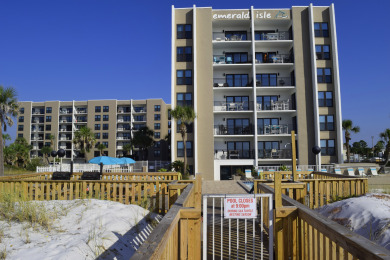 Lake House Emerald Isle 312 by Alicia Hollis Rentals Open Aug 9 FREE TICKETS! $300Day, , on Gulf of Mexico - Fort Walton in Florida - Lakehouse Vacation Rental - Lake Home for rent on LakeHouseVacations.com