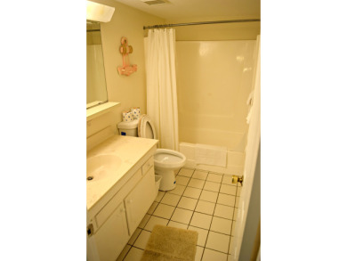 Lake House Emerald Isle 312 by Alicia Hollis Rentals Open Aug 9 FREE TICKETS! $300Day, , on Gulf of Mexico - Fort Walton in Florida - Lakehouse Vacation Rental - Lake Home for rent on LakeHouseVacations.com