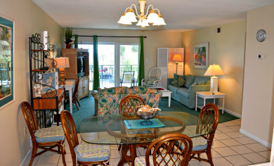 Lake House Emerald Isle 312 by Alicia Hollis Rentals Open Aug 9 FREE TICKETS! $300Day, , on Gulf of Mexico - Fort Walton in Florida - Lakehouse Vacation Rental - Lake Home for rent on LakeHouseVacations.com