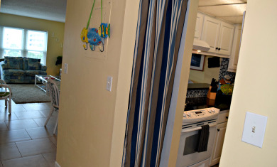 Lake House 404 Emerald Isle by Alicia Hollis Rentals Open Aug 2 FREE TICKETS! $300Day, , on Gulf of Mexico - Fort Walton in Florida - Lakehouse Vacation Rental - Lake Home for rent on LakeHouseVacations.com