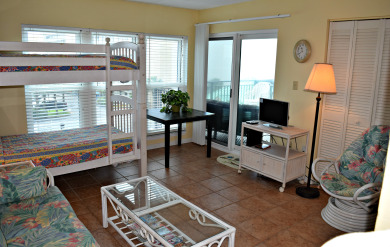 Lake House 404 Emerald Isle by Alicia Hollis Rentals Open Aug 2 FREE TICKETS! $300Day, , on Gulf of Mexico - Fort Walton in Florida - Lakehouse Vacation Rental - Lake Home for rent on LakeHouseVacations.com