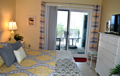 Lake House 404 Emerald Isle by Alicia Hollis Rentals Open Aug 2 FREE TICKETS! $300Day, , on Gulf of Mexico - Fort Walton in Florida - Lakehouse Vacation Rental - Lake Home for rent on LakeHouseVacations.com
