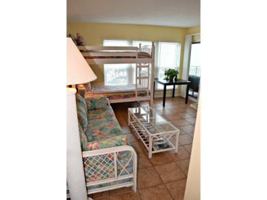 Lake House 404 Emerald Isle by Alicia Hollis Rentals Open Aug 2 FREE TICKETS! $300Day, , on Gulf of Mexico - Fort Walton in Florida - Lakehouse Vacation Rental - Lake Home for rent on LakeHouseVacations.com