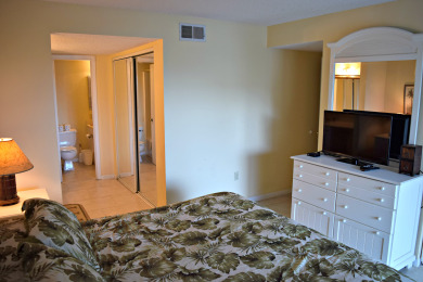 Lake House 404 Emerald Isle by Alicia Hollis Rentals Open Aug 2 FREE TICKETS! $300Day, , on Gulf of Mexico - Fort Walton in Florida - Lakehouse Vacation Rental - Lake Home for rent on LakeHouseVacations.com