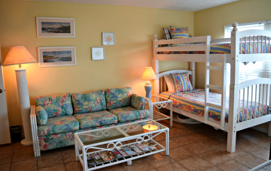 Lake House 404 Emerald Isle by Alicia Hollis Rentals Open Aug 2 FREE TICKETS! $300Day, , on Gulf of Mexico - Fort Walton in Florida - Lakehouse Vacation Rental - Lake Home for rent on LakeHouseVacations.com