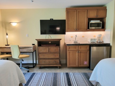 Lake House Lasata 3401-3403 