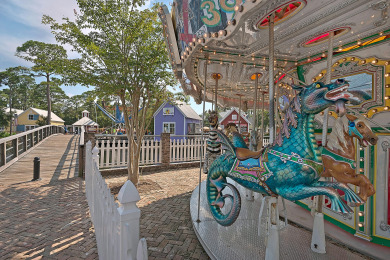 Lake House Spacious 4-bedroom unit with 2 Golf Carts, 3 King Beds & a bunk loft!, , on Gulf of Mexico - Miramar Beach in Florida - Lakehouse Vacation Rental - Lake Home for rent on LakeHouseVacations.com