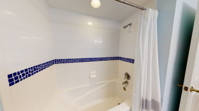 Lake House Market Street Inn 432-434 Right in Baytowne Wharf, wifi, , on Gulf of Mexico - Miramar Beach in Florida - Lakehouse Vacation Rental - Lake Home for rent on LakeHouseVacations.com