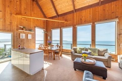 Lake House Breaking Waves-Let the Waves Lull You to Sleep!Ocean IS your Backyard! WIFI, , on  in California - Lakehouse Vacation Rental - Lake Home for rent on LakeHouseVacations.com