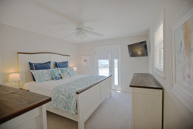 Lake House Sandpiper-Pet Friendly-Steps away from the beach-Signature Properties, , on Gulf of Mexico - Fort Morgan in Alabama - Lakehouse Vacation Rental - Lake Home for rent on LakeHouseVacations.com