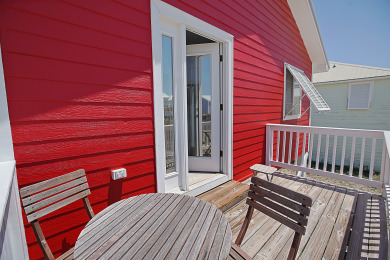 Lake House Sandpiper-Pet Friendly-Steps away from the beach-Signature Properties, , on Gulf of Mexico - Fort Morgan in Alabama - Lakehouse Vacation Rental - Lake Home for rent on LakeHouseVacations.com