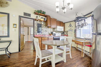 Lake House Matry's A Charming Beach Cottage Short Walk to the Beach , , on Atlantic Ocean - Surfside Beach in South Carolina - Lakehouse Vacation Rental - Lake Home for rent on LakeHouseVacations.com