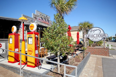 Lake House Matry's A Charming Beach Cottage Short Walk to the Beach , , on Atlantic Ocean - Surfside Beach in South Carolina - Lakehouse Vacation Rental - Lake Home for rent on LakeHouseVacations.com