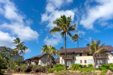 Lake House Modern Comfort Meets Old Hawai'i - Beachfront Condo w Newly Updated Interior, , on Kauai - Hanalei in Hawaii - Lakehouse Vacation Rental - Lake Home for rent on LakeHouseVacations.com