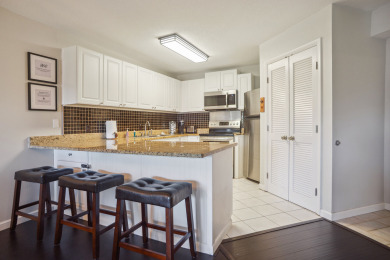 Lake House Beautifully Furnished 2BR2Bath Unit 5th Floor Gem - 1 Block from the Beach, , on Atlantic Ocean - Hilton Head Island in South Carolina - Lakehouse Vacation Rental - Lake Home for rent on LakeHouseVacations.com