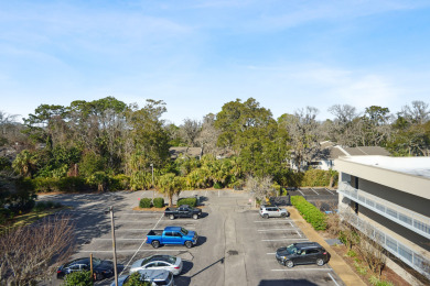 Lake House Beautifully Furnished 2BR2Bath Unit 5th Floor Gem - 1 Block from the Beach, , on Atlantic Ocean - Hilton Head Island in South Carolina - Lakehouse Vacation Rental - Lake Home for rent on LakeHouseVacations.com