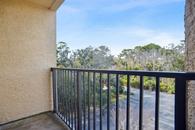 Lake House Beautifully Furnished 2BR2Bath Unit 5th Floor Gem - 1 Block from the Beach, , on Atlantic Ocean - Hilton Head Island in South Carolina - Lakehouse Vacation Rental - Lake Home for rent on LakeHouseVacations.com