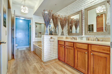 Lake House Harbourfront 2 Bedroom villa steps away from shops and dining in Shelter Cove, , on Atlantic Ocean - Hilton Head Island in South Carolina - Lakehouse Vacation Rental - Lake Home for rent on LakeHouseVacations.com