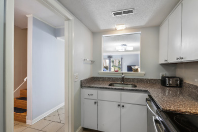 Lake House Forest Beach Townhome 2BR1.5 Bath Pet Friendly and 1 Block from the Beach, , on Atlantic Ocean - Hilton Head Island in South Carolina - Lakehouse Vacation Rental - Lake Home for rent on LakeHouseVacations.com