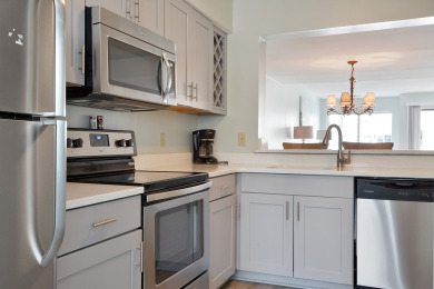 Lake House Courtside 104 - Gorgeous Poolside Townhouse - Short Walk to the Beach, , on Atlantic Ocean - Hilton Head Island in South Carolina - Lakehouse Vacation Rental - Lake Home for rent on LakeHouseVacations.com