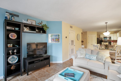 Lake House Beautiful 2BR2Bath Unit - 1 Block from the Beach, , on Atlantic Ocean - Hilton Head Island in South Carolina - Lakehouse Vacation Rental - Lake Home for rent on LakeHouseVacations.com