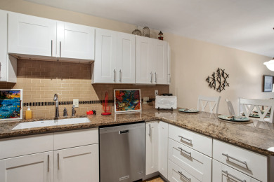 Lake House Beautiful 2BR2Bath Unit - 1 Block from the Beach, , on Atlantic Ocean - Hilton Head Island in South Carolina - Lakehouse Vacation Rental - Lake Home for rent on LakeHouseVacations.com