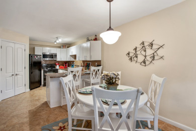 Lake House Beautiful 2BR2Bath Unit - 1 Block from the Beach, , on Atlantic Ocean - Hilton Head Island in South Carolina - Lakehouse Vacation Rental - Lake Home for rent on LakeHouseVacations.com
