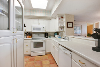 Lake House Ocean One 413 - Oceanfront 4th Floor Condo, , on Atlantic Ocean - Hilton Head Island in South Carolina - Lakehouse Vacation Rental - Lake Home for rent on LakeHouseVacations.com