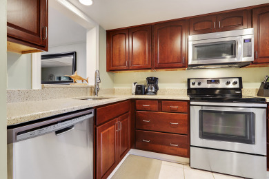 Lake House Surf Court 4 - Updated 2 bedroom - Short Walk to the Beach, , on Atlantic Ocean - Hilton Head Island in South Carolina - Lakehouse Vacation Rental - Lake Home for rent on LakeHouseVacations.com