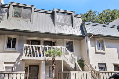Lake House Surf Court 4 - Updated 2 bedroom - Short Walk to the Beach, , on Atlantic Ocean - Hilton Head Island in South Carolina - Lakehouse Vacation Rental - Lake Home for rent on LakeHouseVacations.com