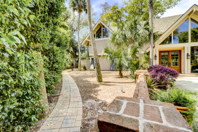 Lake House Huge home with private pool along the lagoon, only 5 minutes to the beach!, , on Atlantic Ocean - Hilton Head Island in South Carolina - Lakehouse Vacation Rental - Lake Home for rent on LakeHouseVacations.com