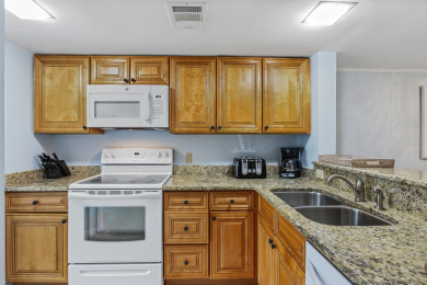 Lake House Surf Court 15 - Beautiful Townhouse - 1 block to the Beach, , on Atlantic Ocean - Hilton Head Island in South Carolina - Lakehouse Vacation Rental - Lake Home for rent on LakeHouseVacations.com