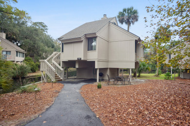 Lake House Sea Pines - 3 bedroom 2 bath Cottage with Spectacular Lagoon View, , on Atlantic Ocean - Hilton Head Island in South Carolina - Lakehouse Vacation Rental - Lake Home for rent on LakeHouseVacations.com