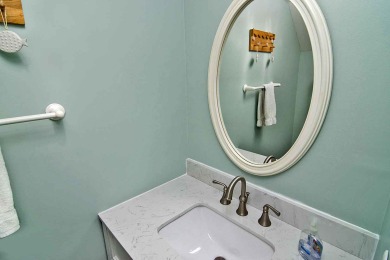 Lake House Surf Court 66 - Charming Townhouse - 1 block to the Beach, , on Atlantic Ocean - Hilton Head Island in South Carolina - Lakehouse Vacation Rental - Lake Home for rent on LakeHouseVacations.com