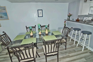 Lake House Surf Court 66 - Charming Townhouse - 1 block to the Beach, , on Atlantic Ocean - Hilton Head Island in South Carolina - Lakehouse Vacation Rental - Lake Home for rent on LakeHouseVacations.com