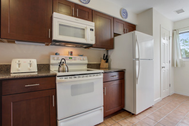 Lake House Courtside 105 - Charming Updated Forest Beach Townhouse, , on Atlantic Ocean - Hilton Head Island in South Carolina - Lakehouse Vacation Rental - Lake Home for rent on LakeHouseVacations.com