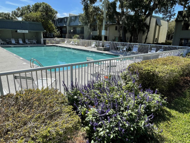 Lake House Surf Court 63 - Updated Forest Beach Townhouse, , on Atlantic Ocean - Hilton Head Island in South Carolina - Lakehouse Vacation Rental - Lake Home for rent on LakeHouseVacations.com