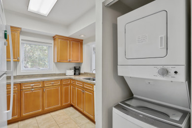 Lake House Shorewood 130 - Beautiful Oceanside 2BR2BA End Unit, , on Atlantic Ocean - Hilton Head Island in South Carolina - Lakehouse Vacation Rental - Lake Home for rent on LakeHouseVacations.com