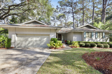 Lake House 3 BR3BA Home + Plus a Bonus BR- Fenced WPrivate Pool, , on Atlantic Ocean - Hilton Head Island in South Carolina - Lakehouse Vacation Rental - Lake Home for rent on LakeHouseVacations.com