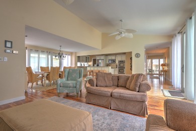 Lake House 33 Water Oak - Charming 3 bedroom home with Private Pool!, , on Atlantic Ocean - Hilton Head Island in South Carolina - Lakehouse Vacation Rental - Lake Home for rent on LakeHouseVacations.com