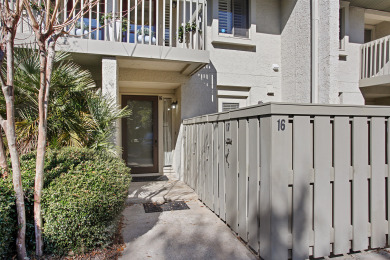Lake House Surf Court 16 - 