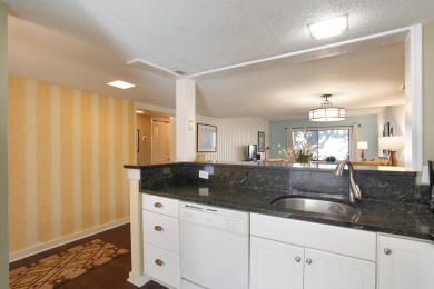 Lake House Surf Court 16 - 
