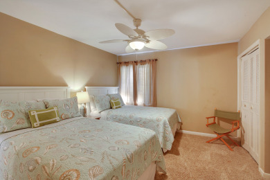 Lake House Surf Court 16 - 