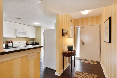 Lake House Surf Court 16 - 