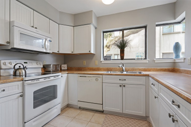 Lake House Springwood 62- Spacious 3 Bedroom Townhouse, , on Atlantic Ocean - Hilton Head Island in South Carolina - Lakehouse Vacation Rental - Lake Home for rent on LakeHouseVacations.com