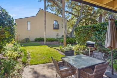 Lake House Hilton Head Beach Villa 13 - Oceanside Updated 3 Bedroom Townhouse, , on Atlantic Ocean - Hilton Head Island in South Carolina - Lakehouse Vacation Rental - Lake Home for rent on LakeHouseVacations.com