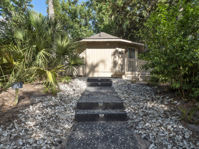 Lake House 10 Night Heron - 1 Bedroom Villa with Sunny on site Pool. Easy Walk to Beach!, , on Atlantic Ocean - Hilton Head Island in South Carolina - Lakehouse Vacation Rental - Lake Home for rent on LakeHouseVacations.com