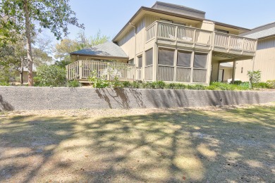 Lake House 1106 Tennismaster 3 Bedroom Townhouse Walking Distance to Beach! Pool on Site, , on Atlantic Ocean - Hilton Head Island in South Carolina - Lakehouse Vacation Rental - Lake Home for rent on LakeHouseVacations.com