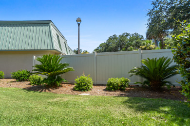 Lake House Forest Beach Townhome - 2BR1.5 Bath - Pet Friendly - Short Walk to Beach, , on Atlantic Ocean - Hilton Head Island in South Carolina - Lakehouse Vacation Rental - Lake Home for rent on LakeHouseVacations.com