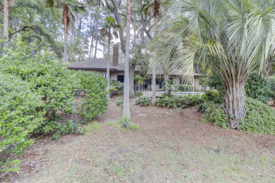 Lake House 2 Willow Oak - 3 Bedroom Home + Den, 2 Living Areas, Pool & Golf Course View, , on Atlantic Ocean - Hilton Head Island in South Carolina - Lakehouse Vacation Rental - Lake Home for rent on LakeHouseVacations.com